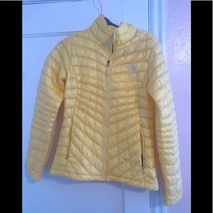 Thermoball yellow the north face jacket